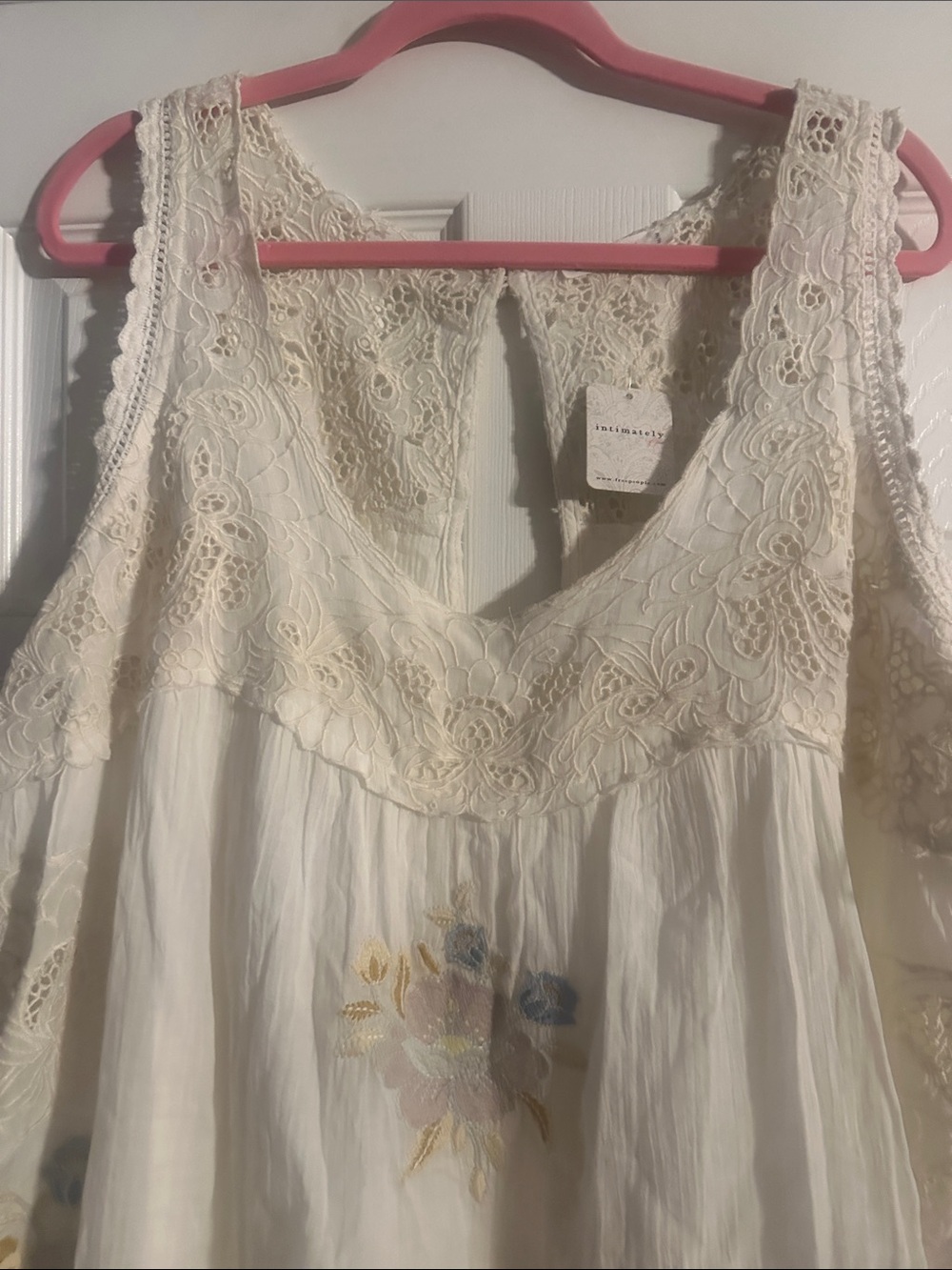 NWT Free People bloomsie Embroidered romper - Picture 3 of 10